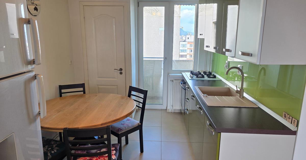Vand apartament cu 3 camere decomandat, zona Dorobanti, suprafata utila 74 mp