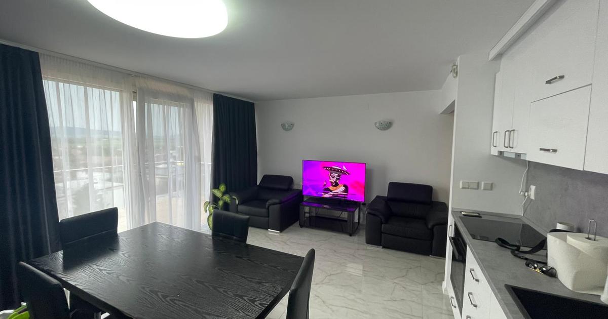 Vand apartament cu 3 camere, decomandat in Deva zona Mihai Viteazu-Piata Central