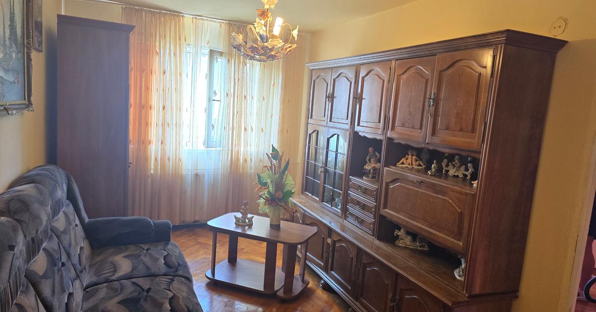 Vand apartament cu 2 camere in Deva, zona Dacia, etaj 2, mobilat, utilat