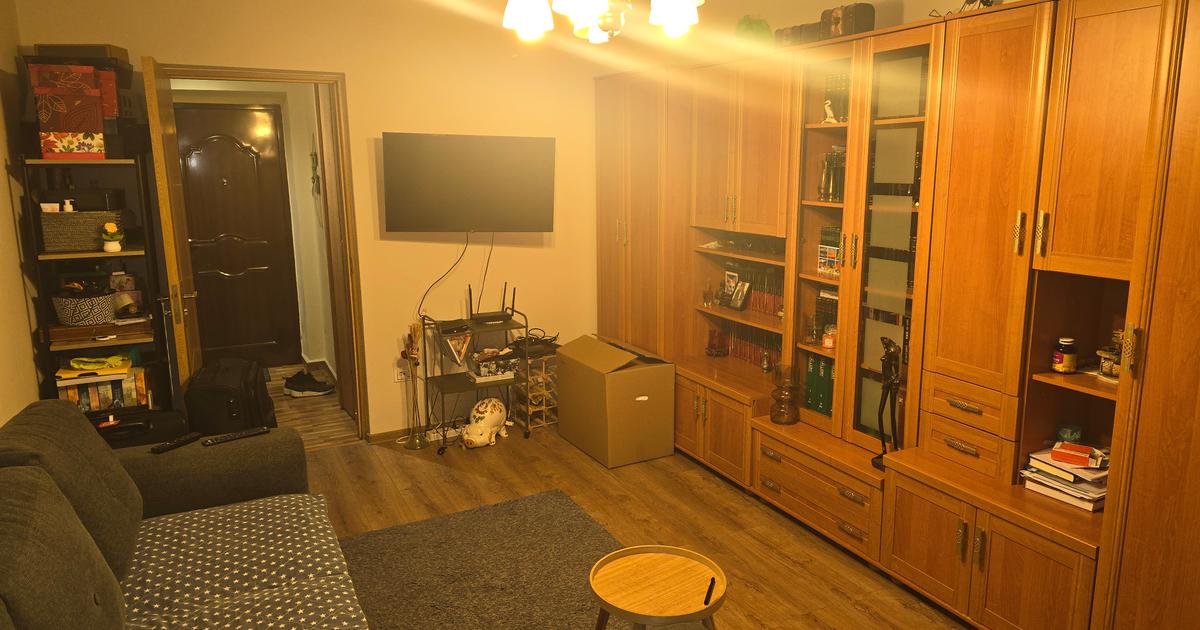 Vand apartament cu 2 camere intrari separate, Deva, Bld. Dacia, etaj 5, mobilat