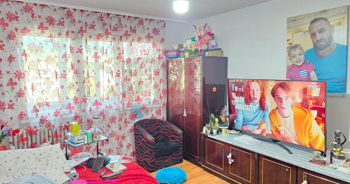 Vand ap. 2 cam, Deva, Minerului sau SCHIMB GARSONIERA la PARTER