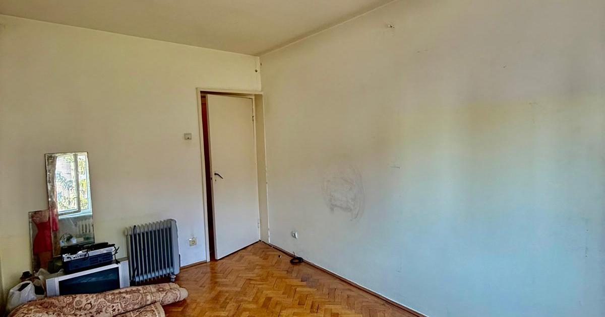 Apartament cu 4 camere-2 balcoane- zona Piata Centrala