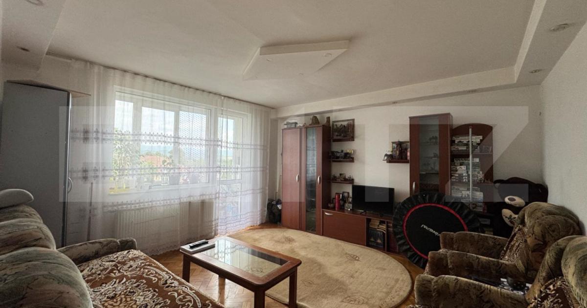 Apartament de vanzare, cu 3 camere decomandat, 61 mp, zona Progresul