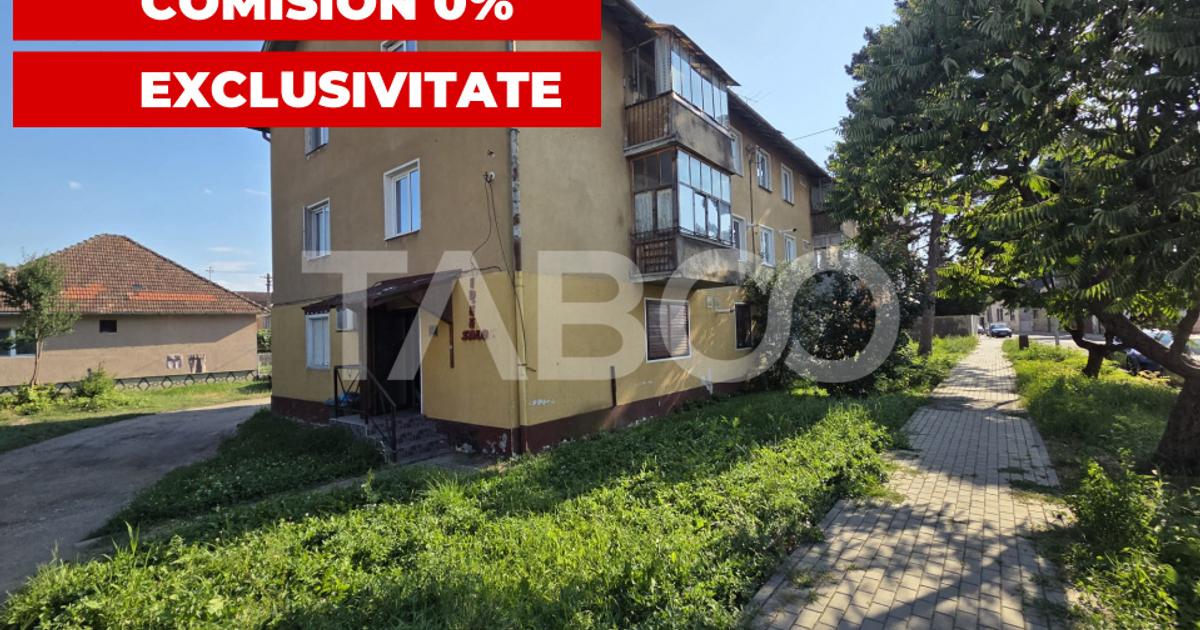 Apartament 2 camere semidecomandate la parter de vanzare Titu Pertia