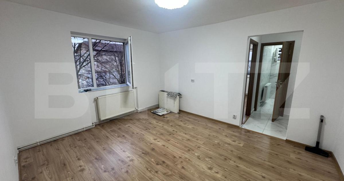 Apartament cu 2 camere de vanzare, 36.21 mp, Micro 14