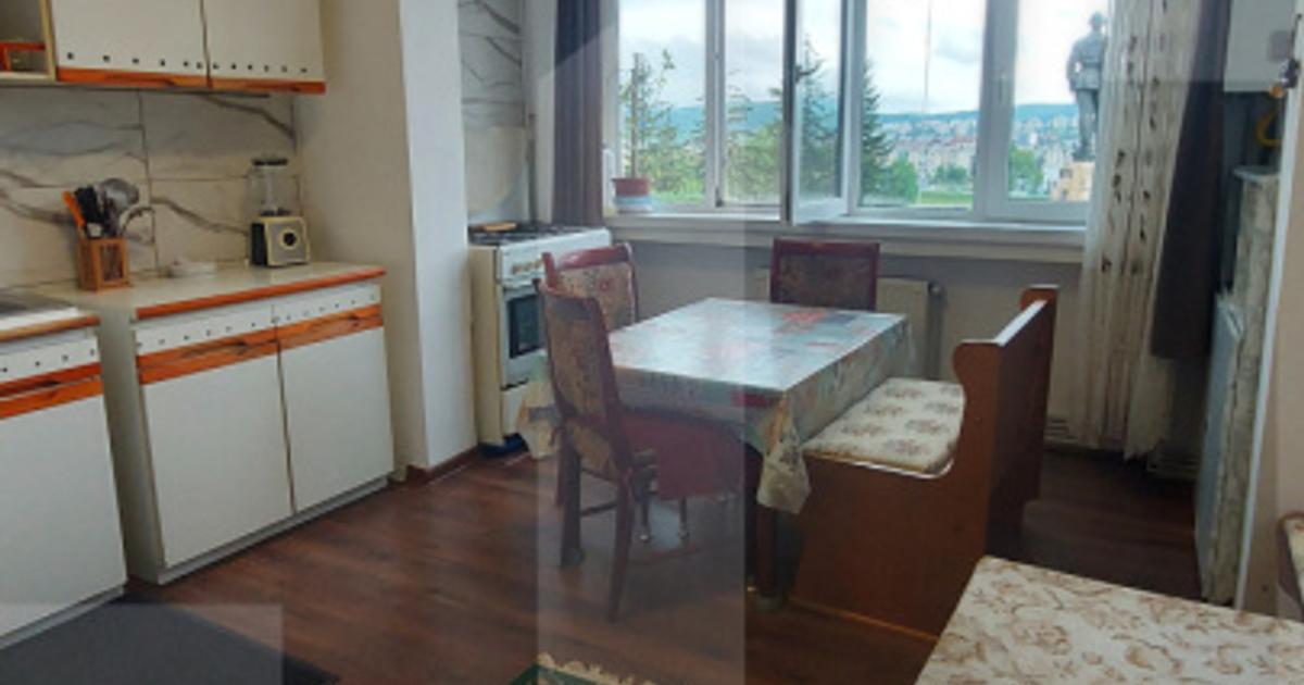 Apartament 3 camere decomandate, etaj 3/8, 71 mp, zona Garii