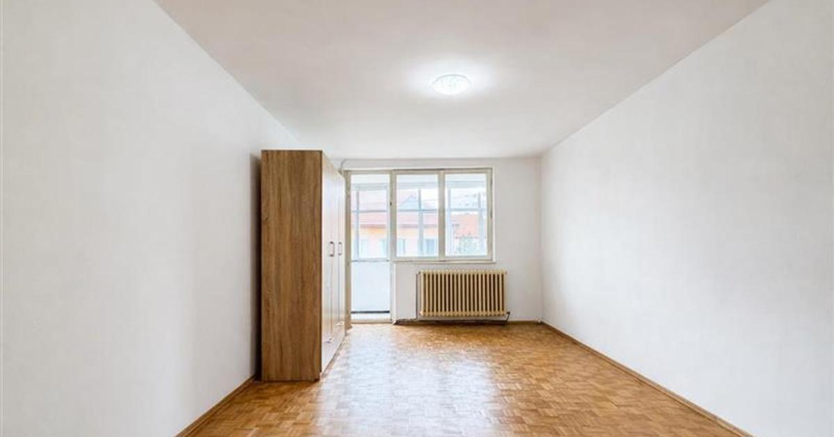 Apartament confortabil,2 camere,etaj 2,zona linistita si accesibila,Simeria,Sfan