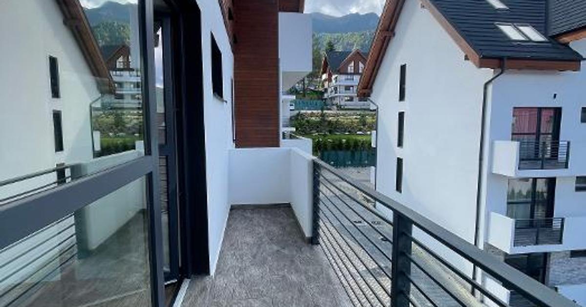 2 camere complex exclusivist, Furnica-Peles, 2025, 75mp, et 2, panorama de vis