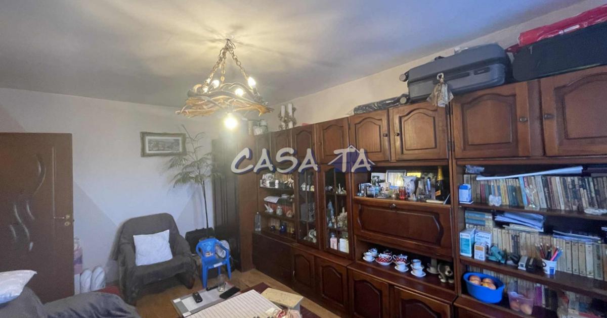 Apartament 2 Camere, Etaj 4 (cu acoperis), Strada Dacia - Zona Mall