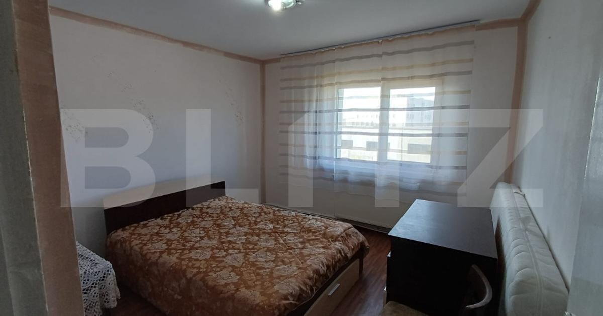 Apartament de vanzare, cu 3 camere, 72 mp, zona parc Debarcader