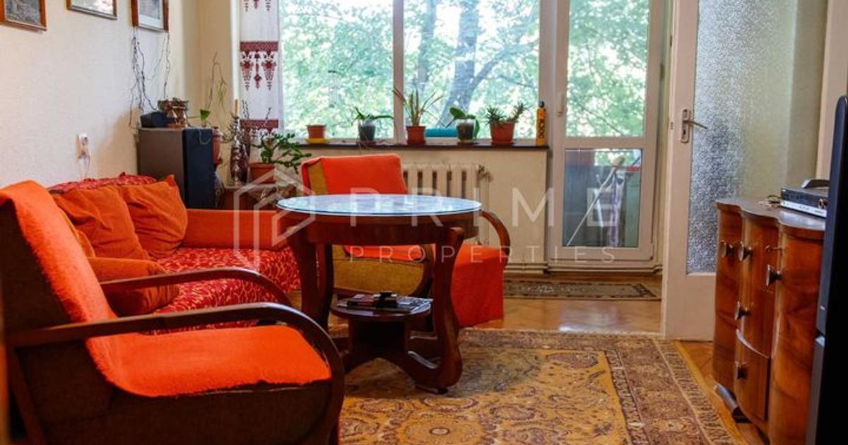 Apartament spațios cu 3 camere, decomandat – Zona 7 Noiembrie / UMFST