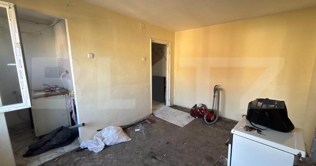 Apartament cu 2 camere, 31 mp, etaj 4/4, zona Pacii
