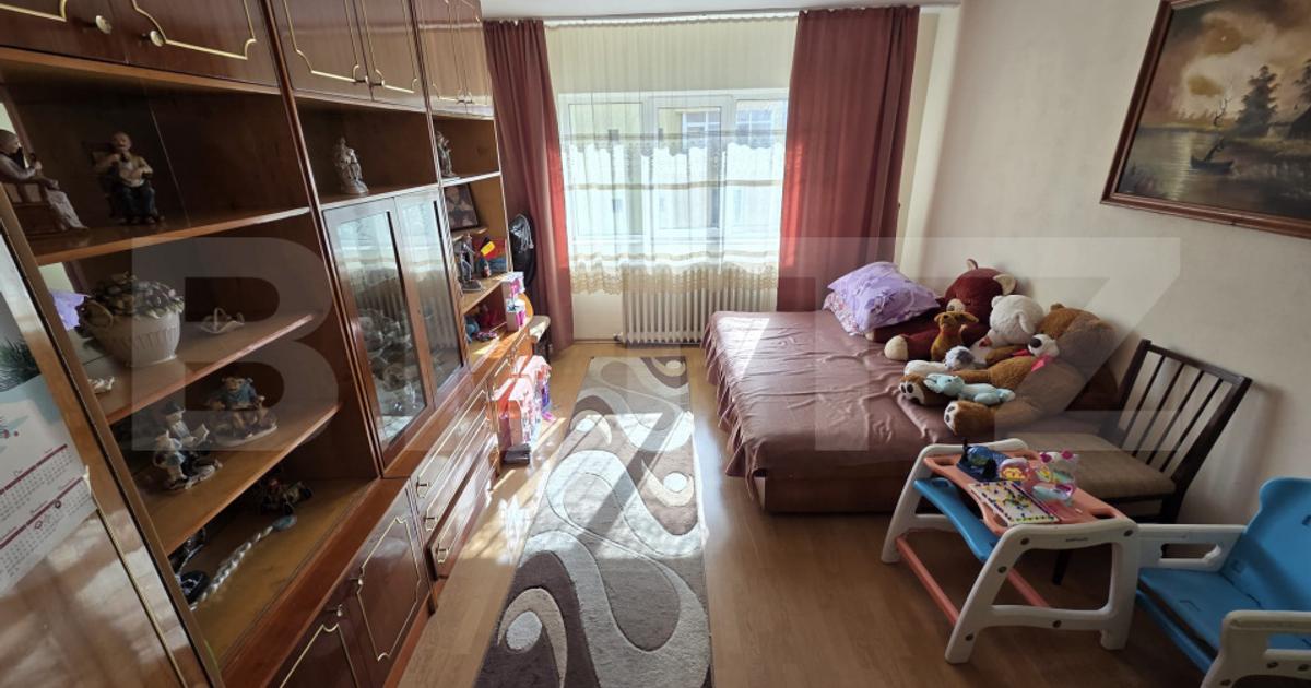 Apartament de vânzare, 3 camere, 65 mp, zona Nord