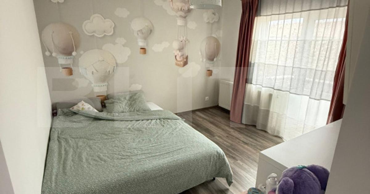 Apartament 3 camere, zona bradet, etaj intermediar