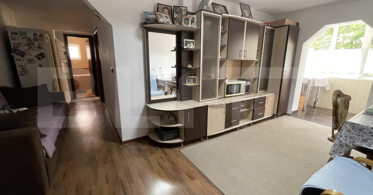Apartament de vanzare,3 camere, 68 mp, garaj, zona Brădet
