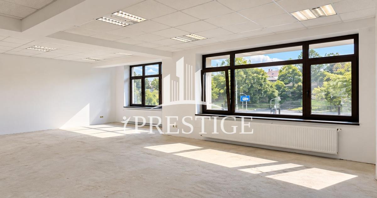 SPAȚII COMERCIALE/BIROURI | ULTRACENTRAL | LIFT | 90 - 130 MP | SIBIU