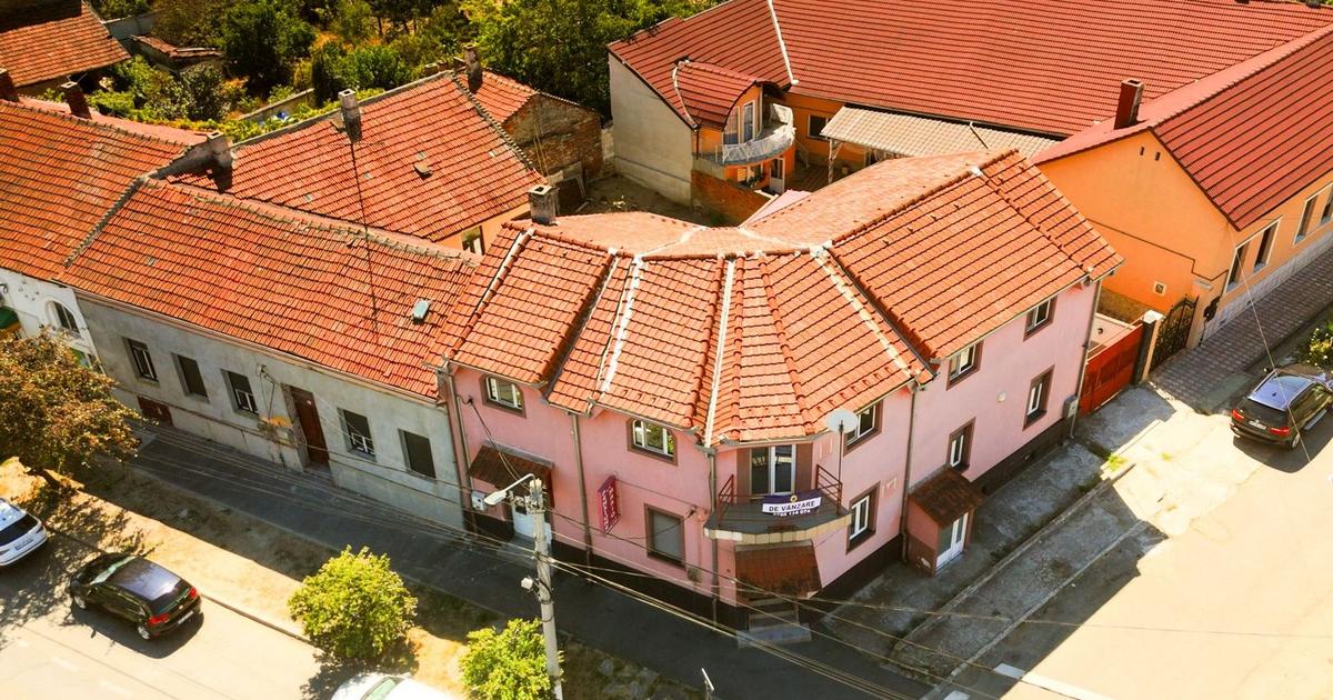 Pensiune de vânzare Parneava – Afacere la cheie