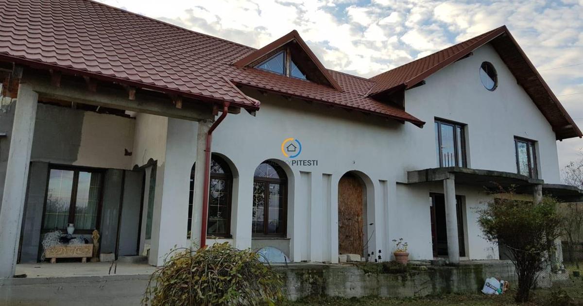Vânzare vila moderna cu 4 camere Borlesti