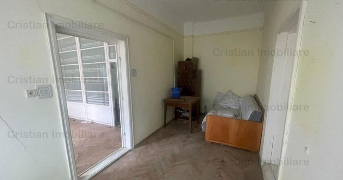 Teren 401 mp cu 3 camere Caramida zona Bella Italia- Poem Cafe