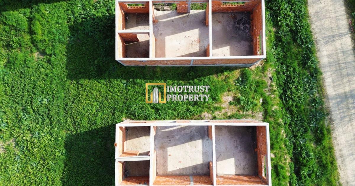 Case individuale în stadiu de roșu la 8Km de Arad -Loc Calugareni