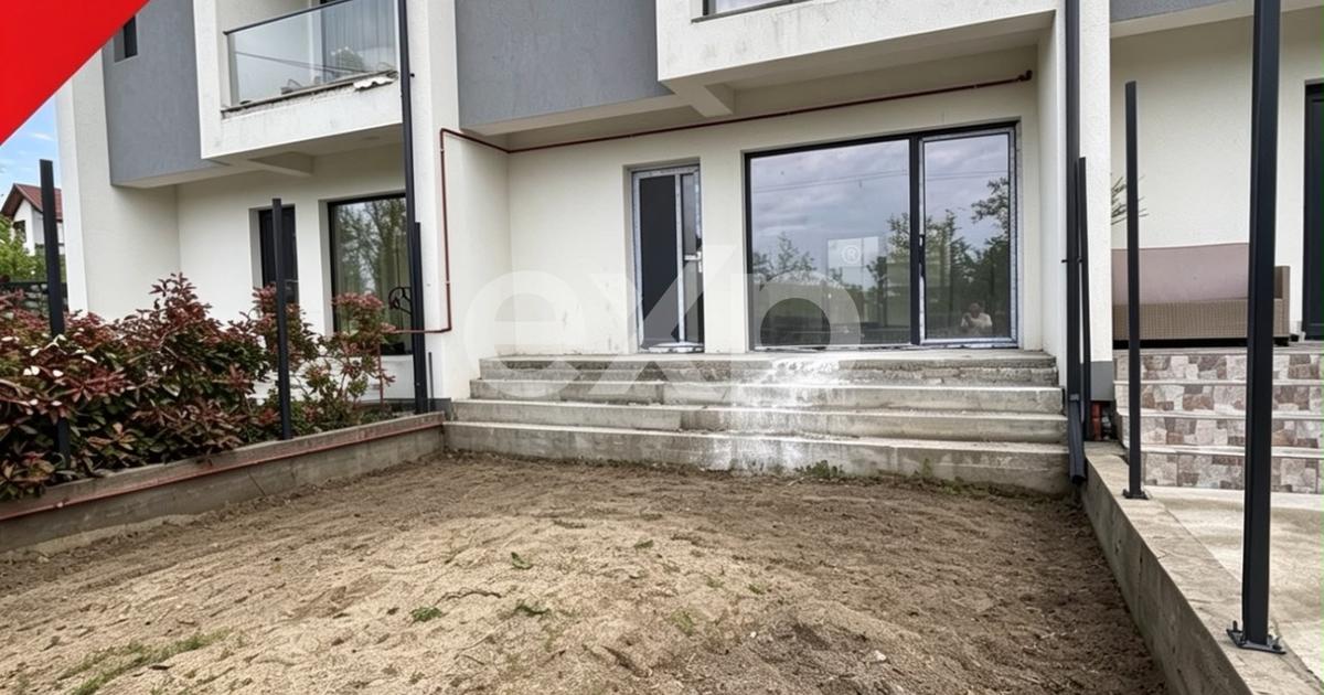 Casa de vanzare - triplex I Trivale Smeura