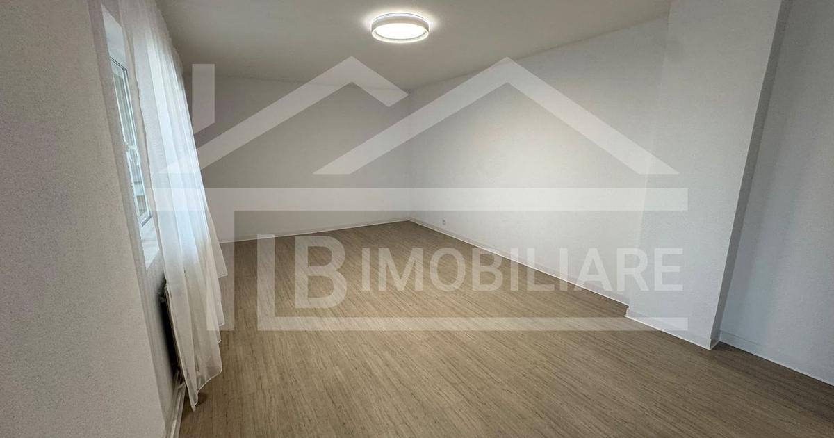 Casa cu 4 camere, 180 mp, Zona Semicentrala