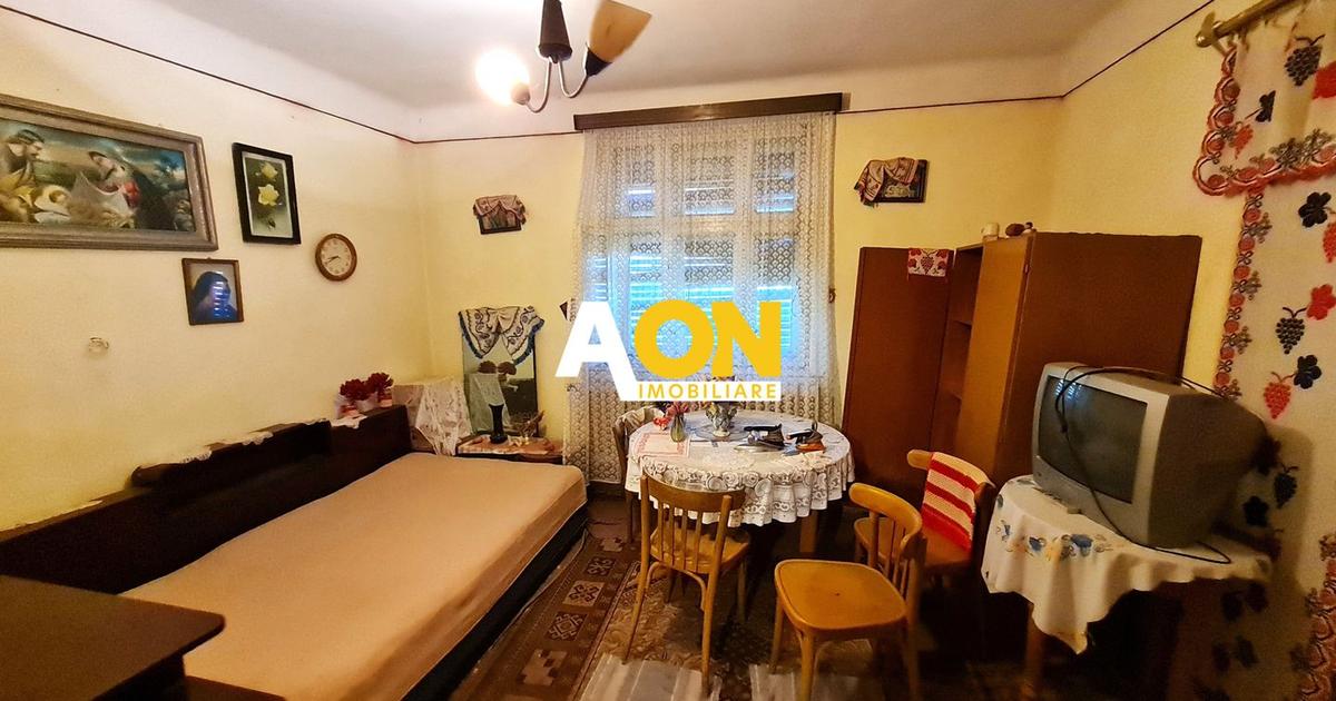 Casa 3 Camere, 90 mp, Teren 250 mp, Zona Centru