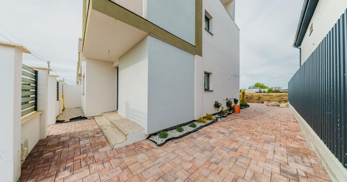 Vila noua 5 camere de vanzare in Gai