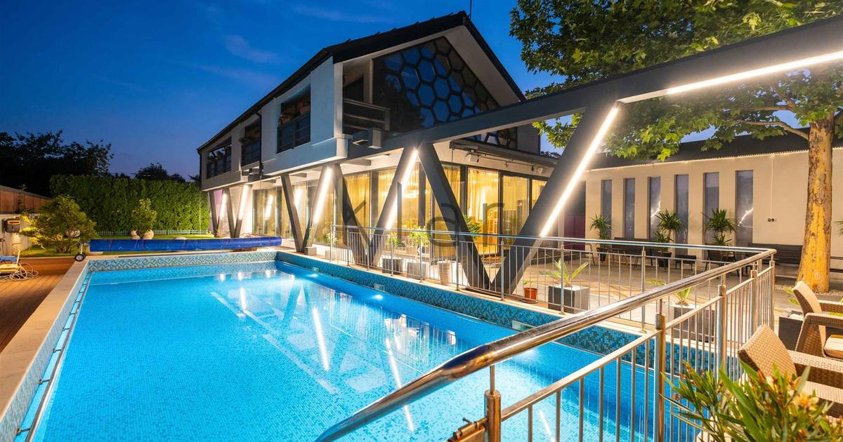 Vila spectaculoasa cu piscina si zona SPA in Bacau-Calea Moinesti