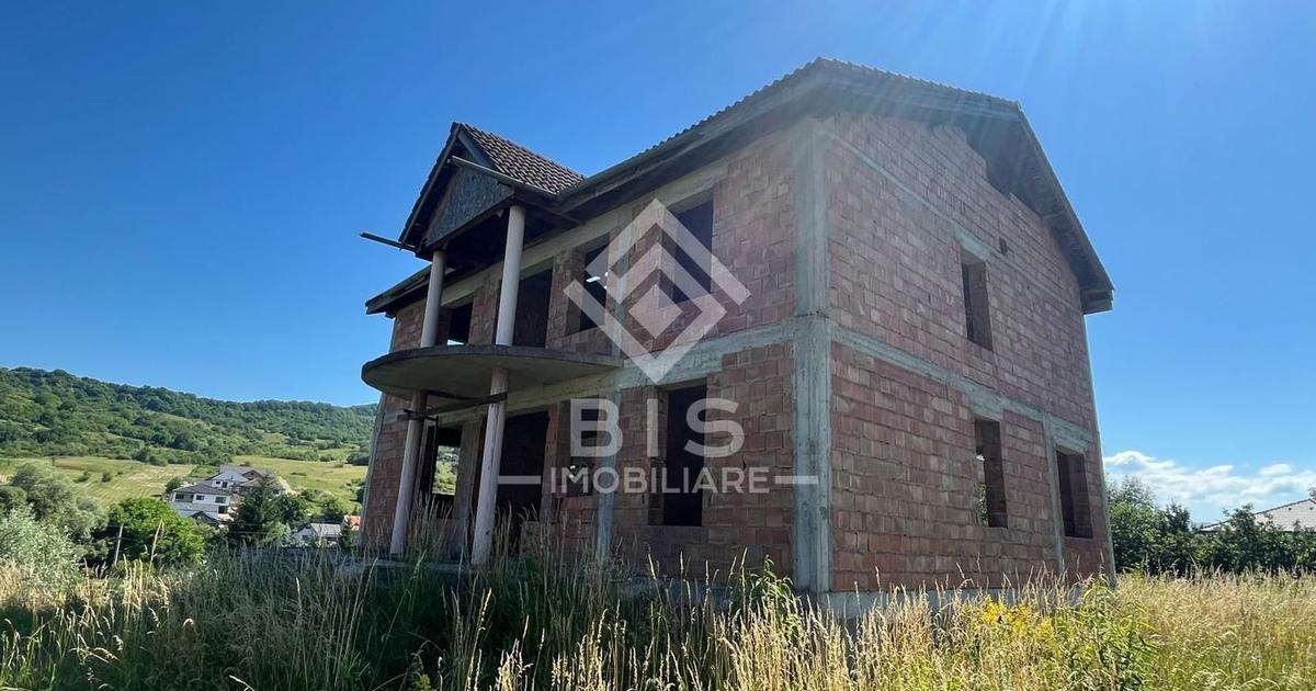 Casă la Roșu 265 mp util | Zona Valea Jelnii | Teren 900 mp