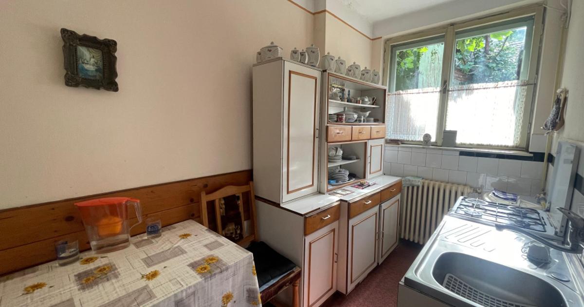 Casă de vanzare | 4 camere | vedere superbă către munți | Cugir