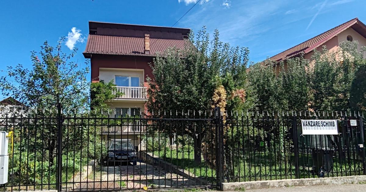 CASA ROMANEASCA IN VECHEA CETATE DE SCAUN - LANGA MANASTIREA CURTEA DE ARGES
