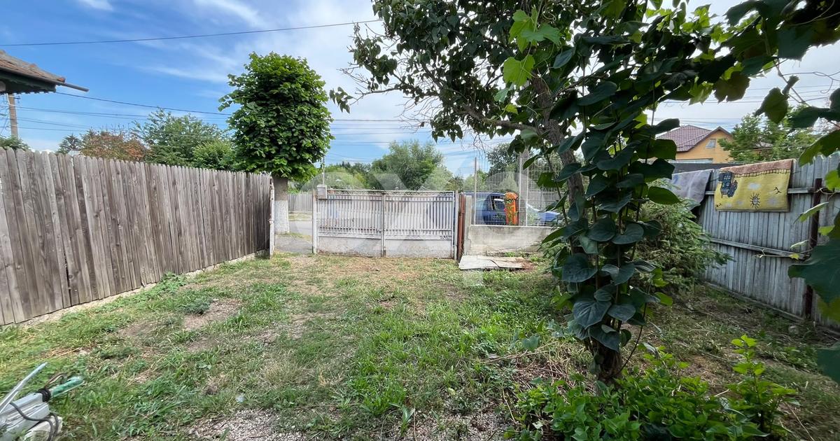 Casa cu 4 camere si baie + teren 567 mp pe Nicolae Balcescu in Gaesti