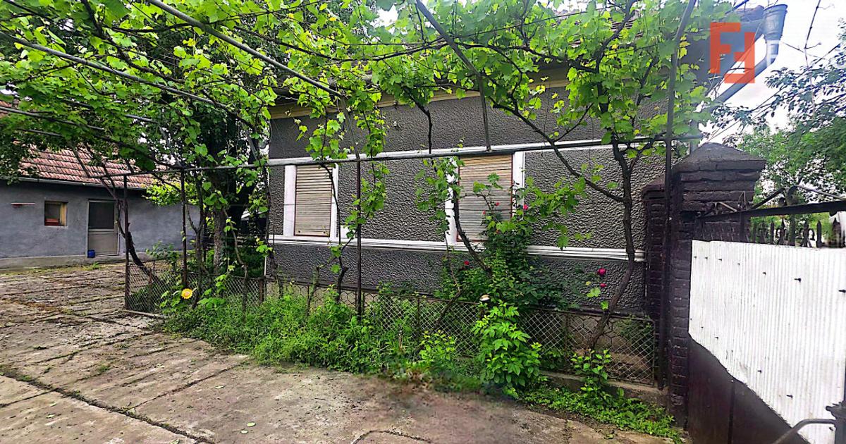 Casa spatioasa de vanzare in Ineu, Jud. Arad