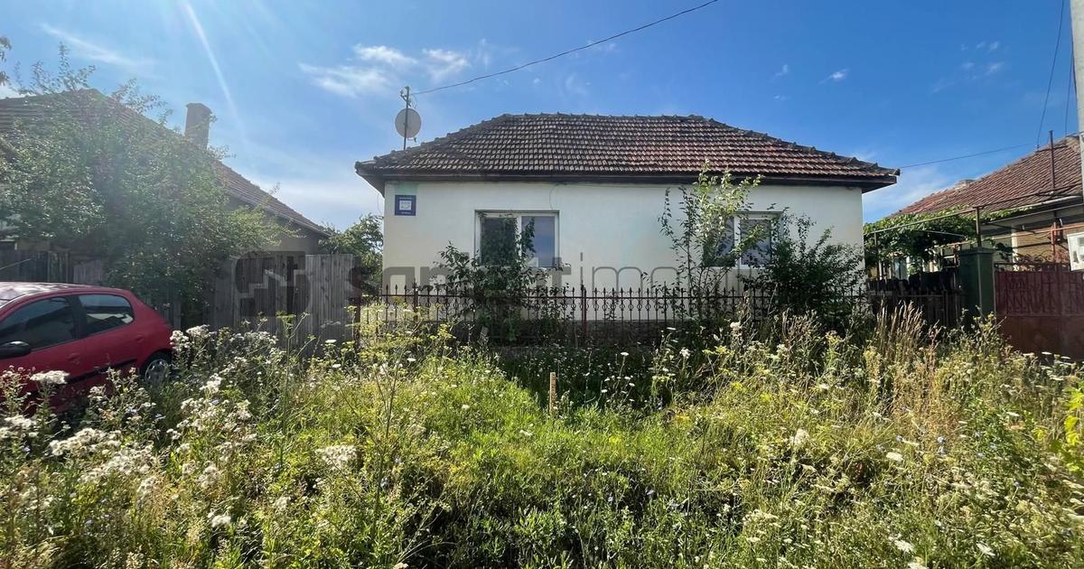 Casă bătrânească in Mierlău | Teren 2.000 mp | 20 min de Oradea