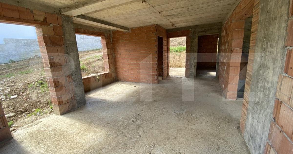 Casa familiala la rosu in suprafat utila de 199 mp si 400 mp teren