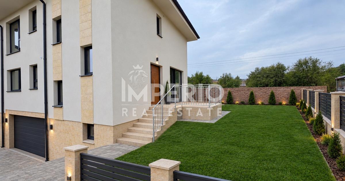 Duplex modern cu garaj pentru 4 autoturisme in Andrei Muresanu!