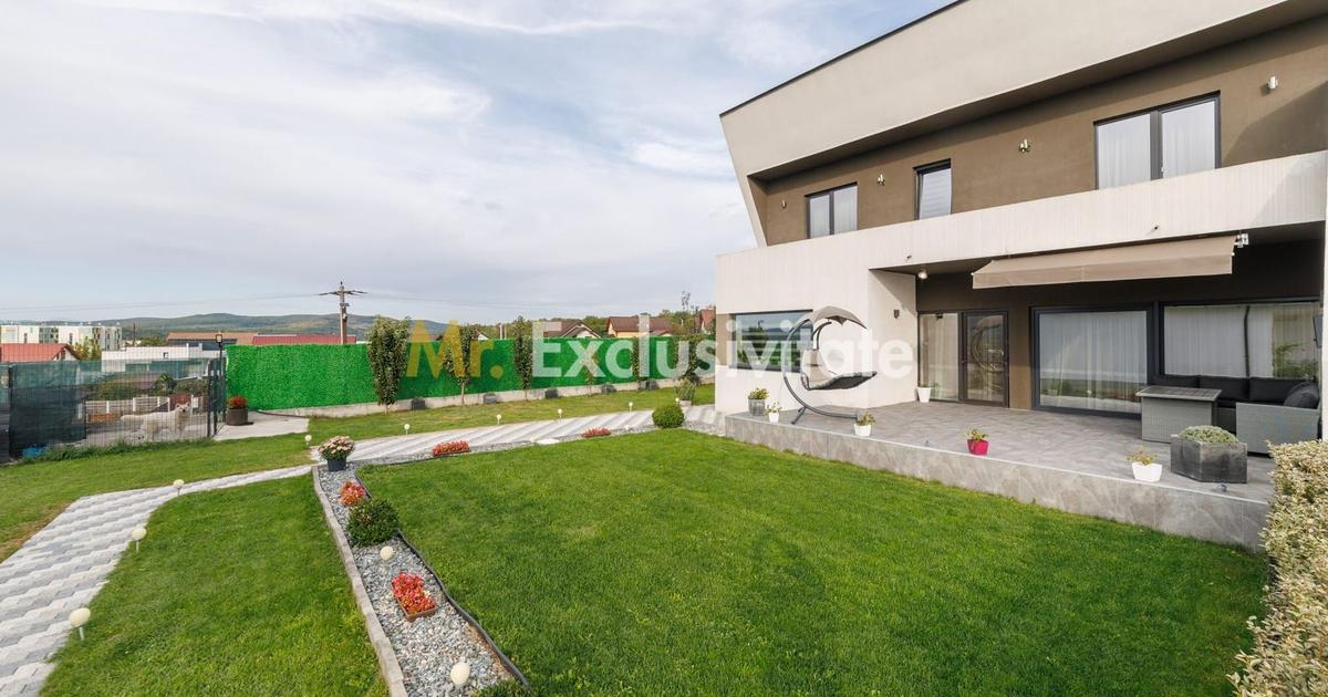 Casa exclusivistă 5 camere cu vedere panoramică Mioveni-Argeș