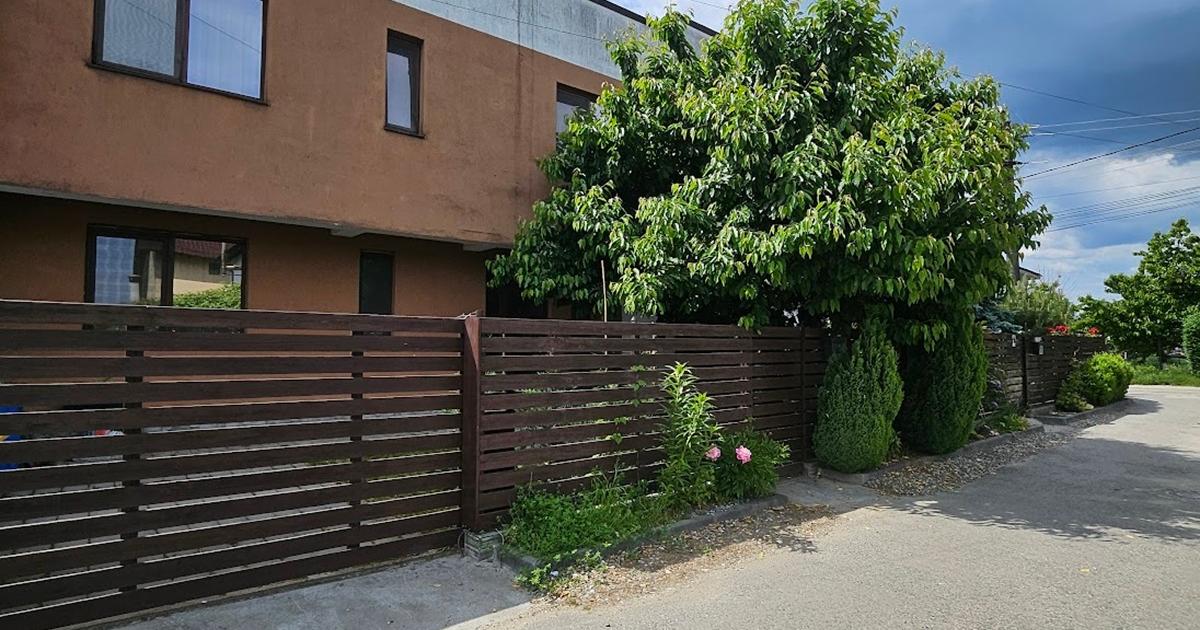 Oferta vanzare parte din triplex in Zavoi, Stefanesti, mobilata , 178000 EURO