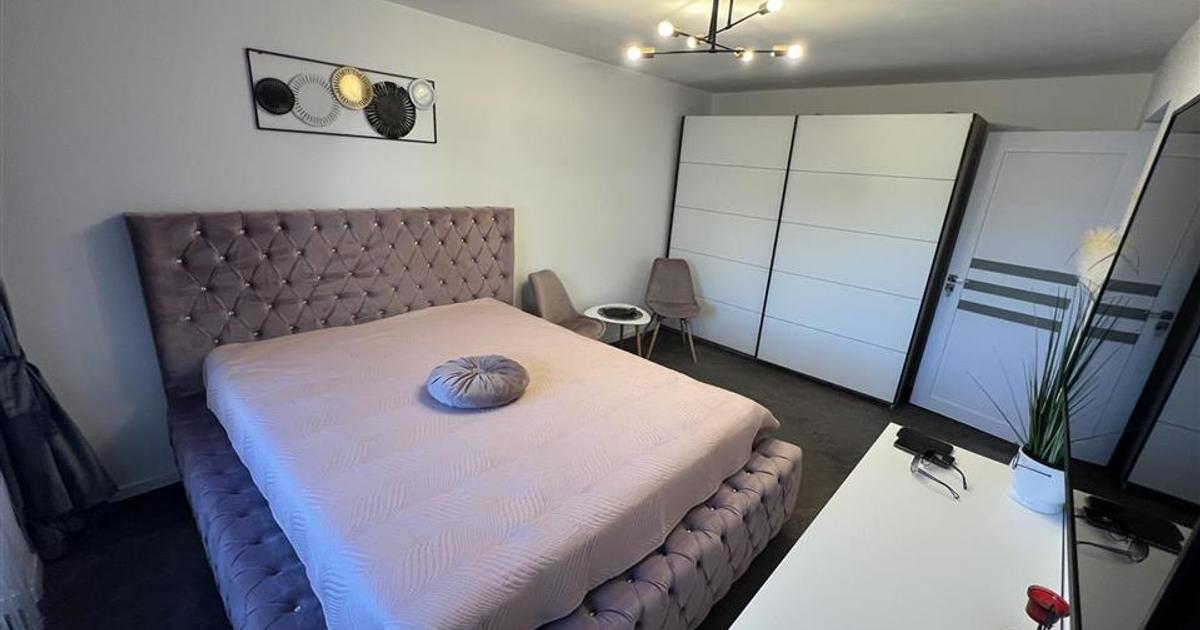 Studio renovat-mobilat premium-etaj 3(lift), zona Big- Marelbo