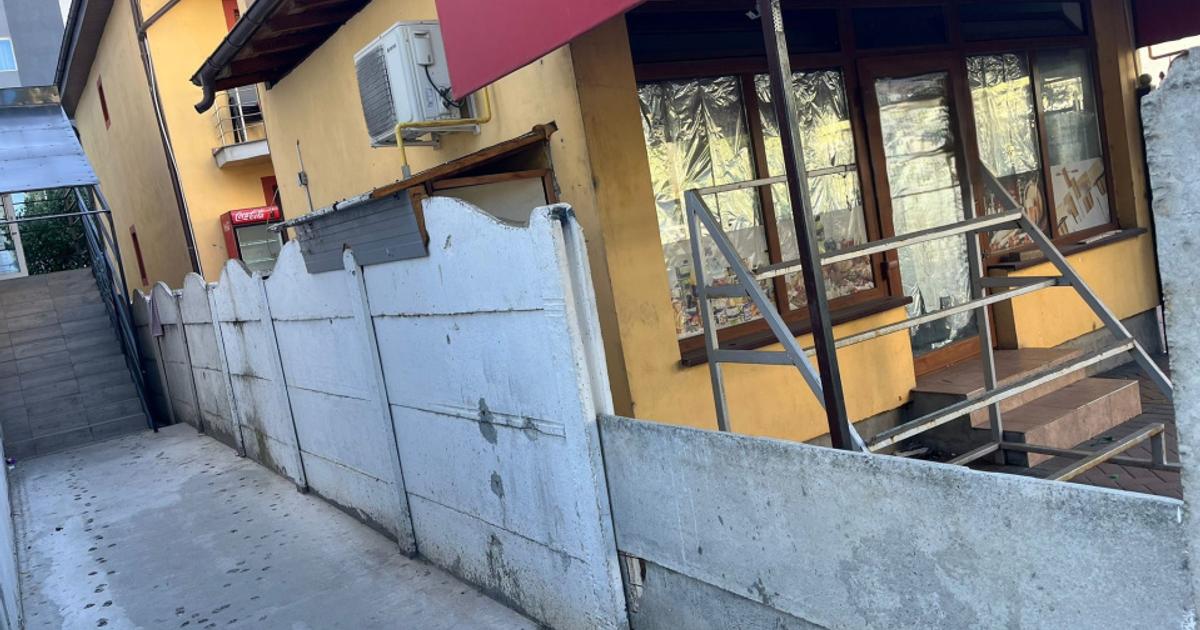 Spatiu comercial de inchiriat, 25 mp, zona Cornitoiu