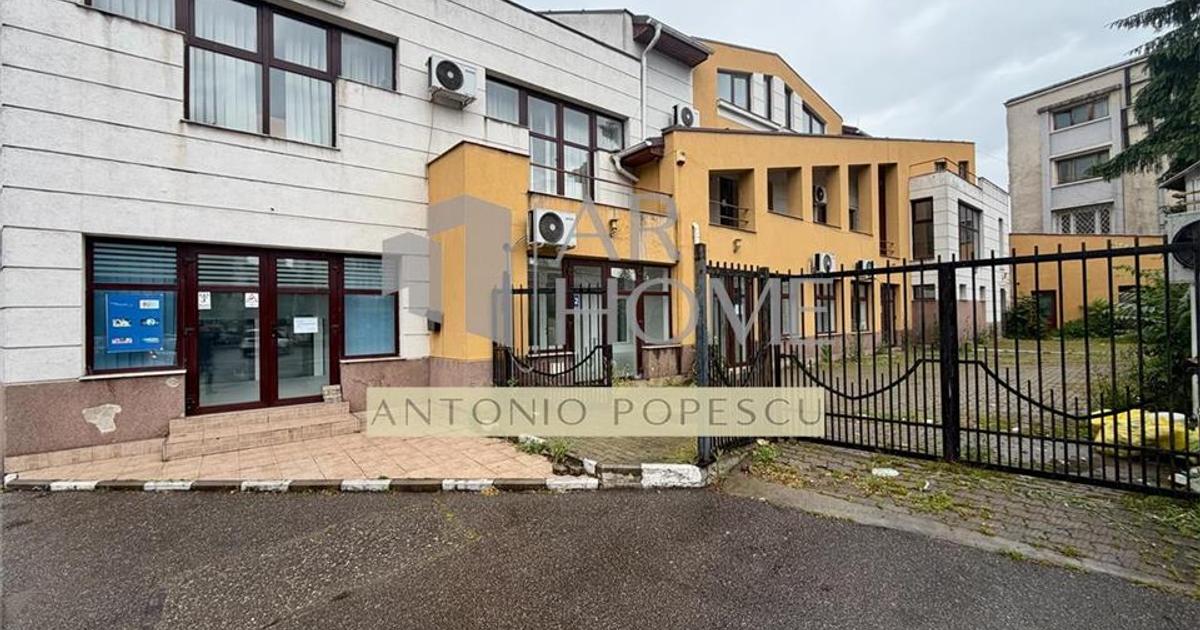 Spatiu comercial  stradal S+P+1+M, ultracentral, Ploiesti.