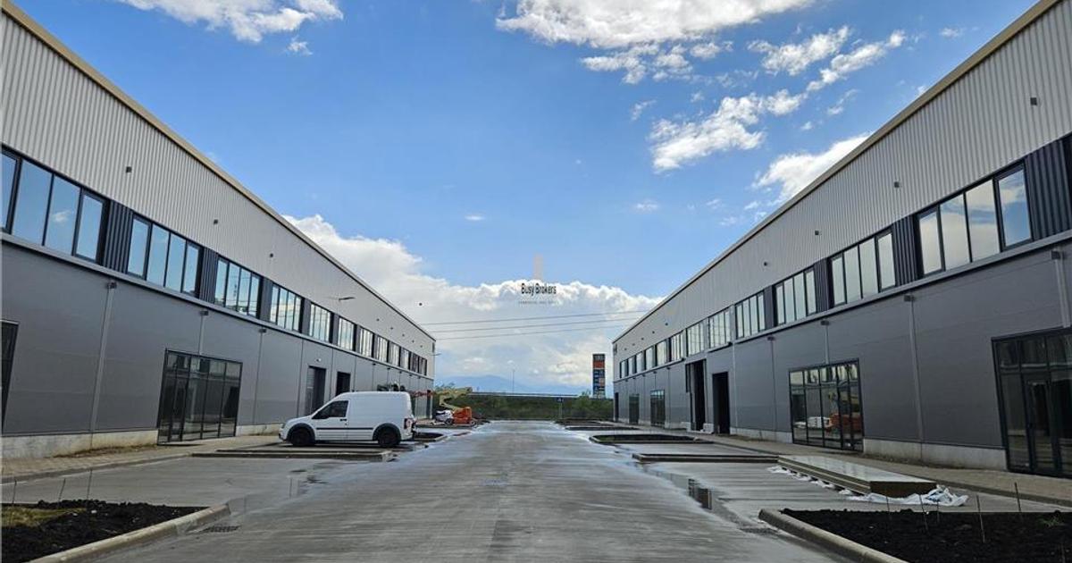 Spatiu Comercial - 1100 mp - Zona Comerciala Nord