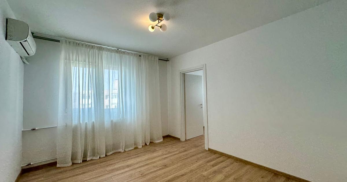Apartament semidecomandat cu 2 camere în zona Titan, Sector 3