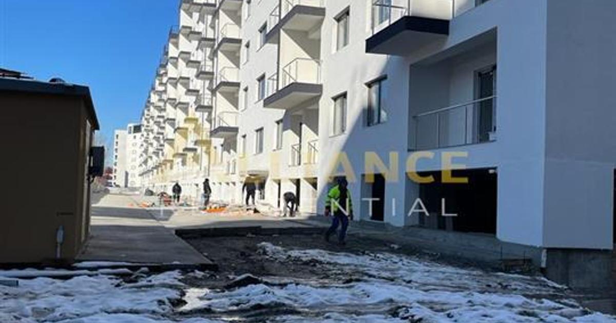 Apartament decomandat cu 3 camere în zona Apărătorii Patriei, Sector 4