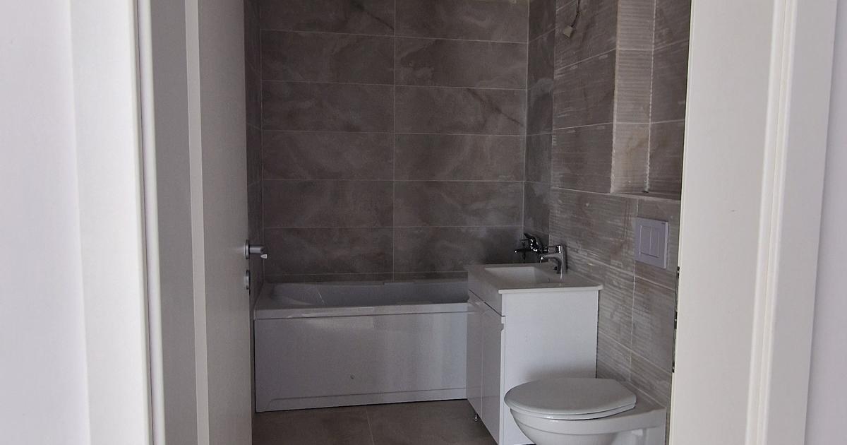 Apartament semidecomandat cu 3 camere în zona Timpuri Noi, Sector 4