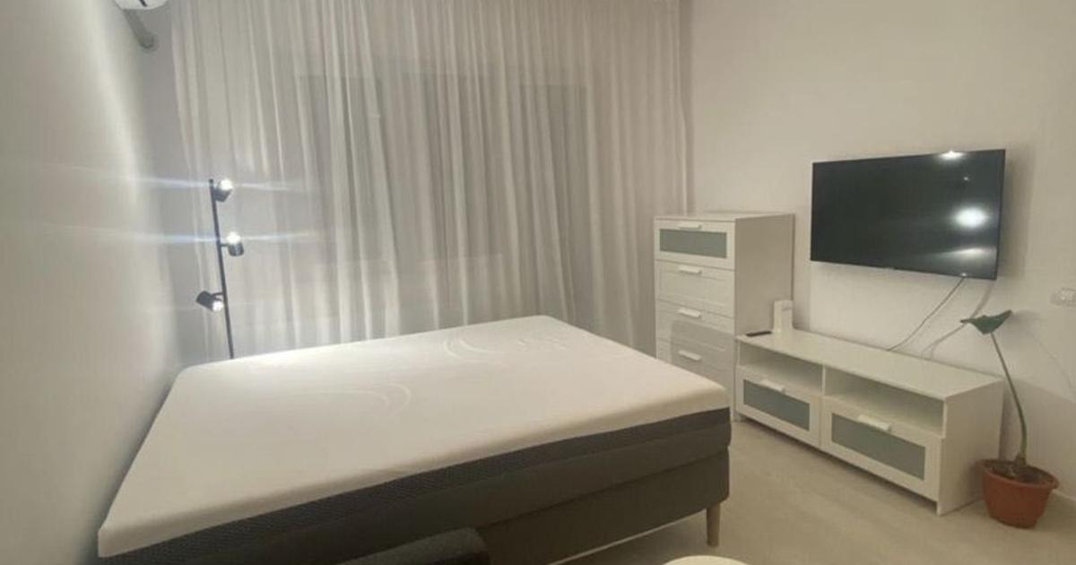 Garsonieră decomandată în zona Grozăvești, Sector 6